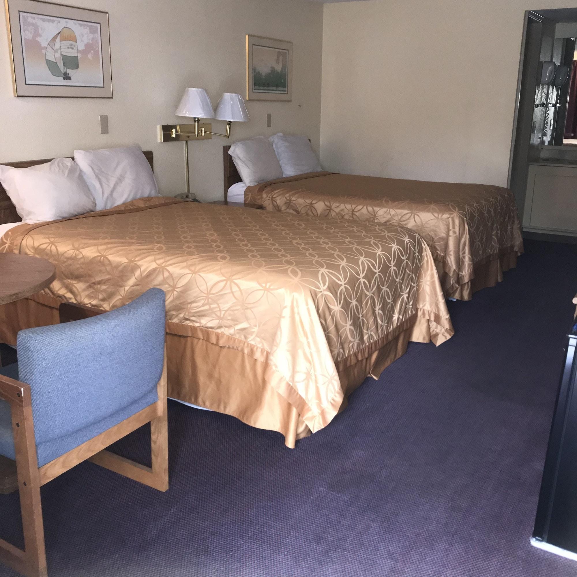 Rodeway Inn Findlay Buitenkant foto