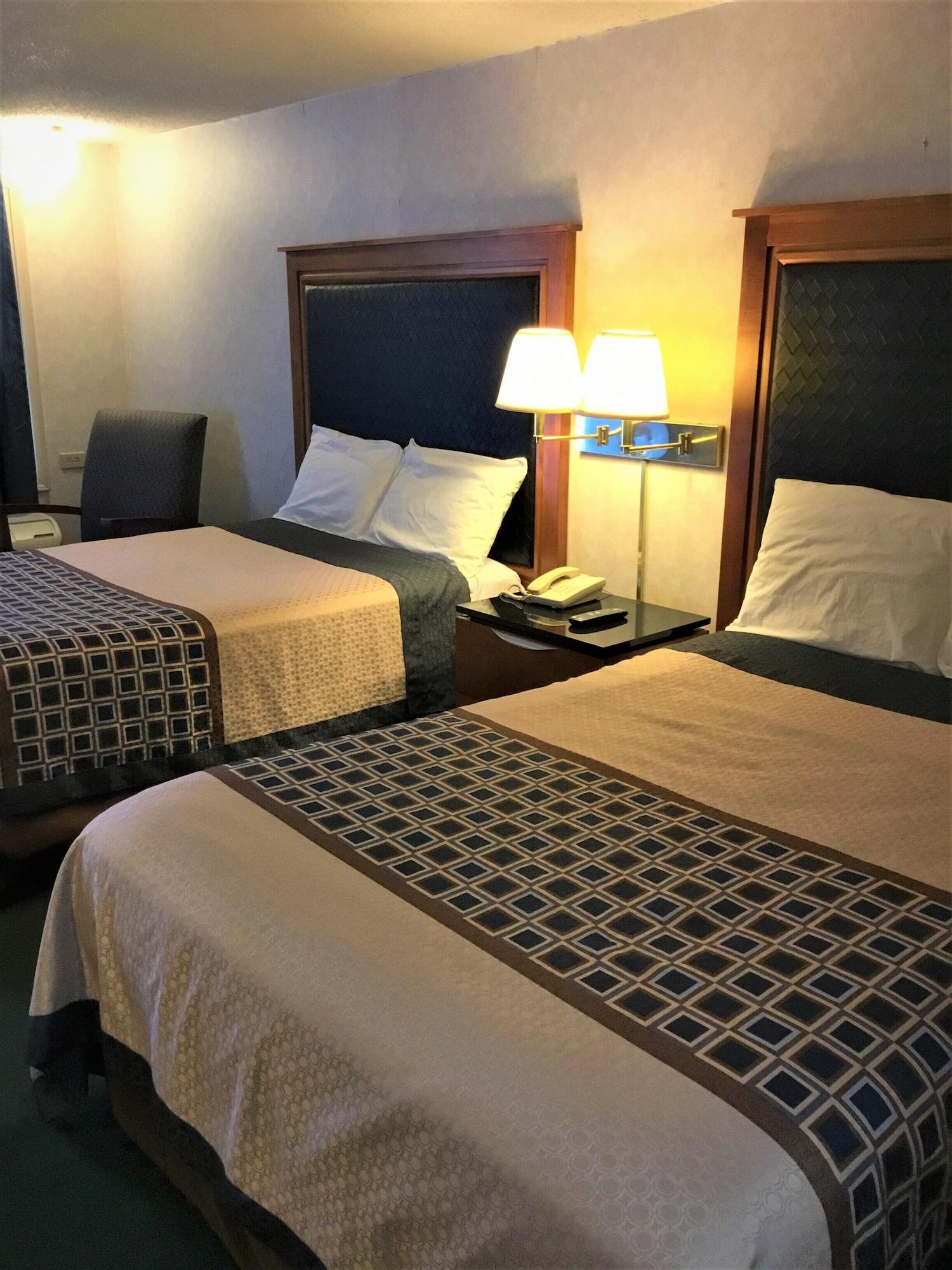 Rodeway Inn Findlay Buitenkant foto